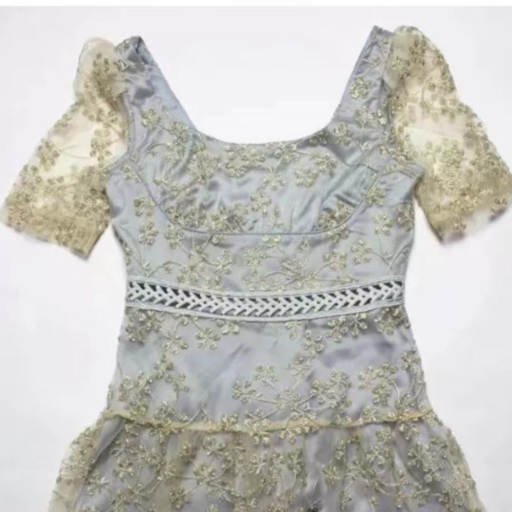 NWOT Self-Portrait Short Sleeve Chiffon Midi Dress gold Light Blue - Picture 6 of 11